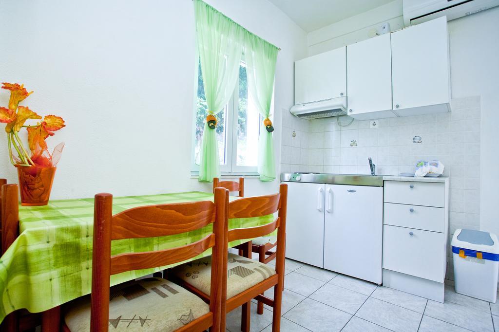 Apartments Flora Сплит Екстериор снимка